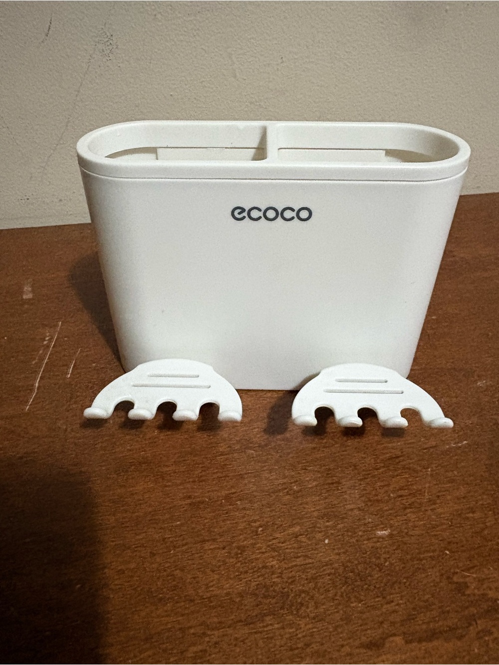 Ecoco White Plastic Wall Mounted Toothbrush Holder for Bathroom